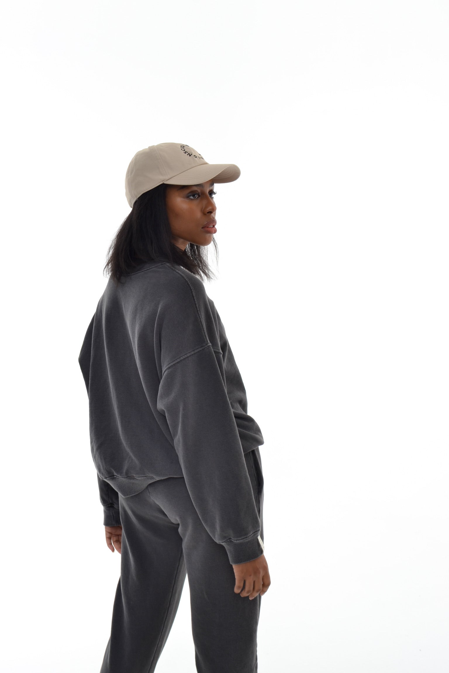 Elevate your everyday style with a sustainable cap made from recycled materials and organic cotton